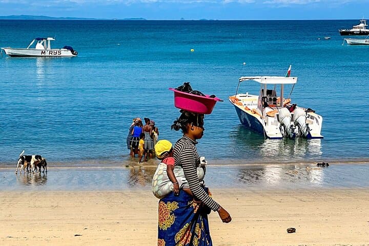 7-Day Madagascar Family Tour: Baobab Avenue & Tsingy de Bemaraha photo 2