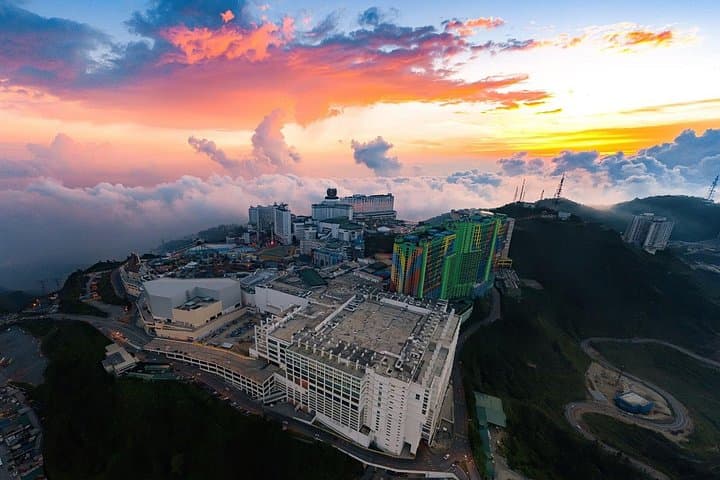 Genting Highlands Day Trip: Awana Cable Car, Chin Swee Temple & SkyWorlds photo 6