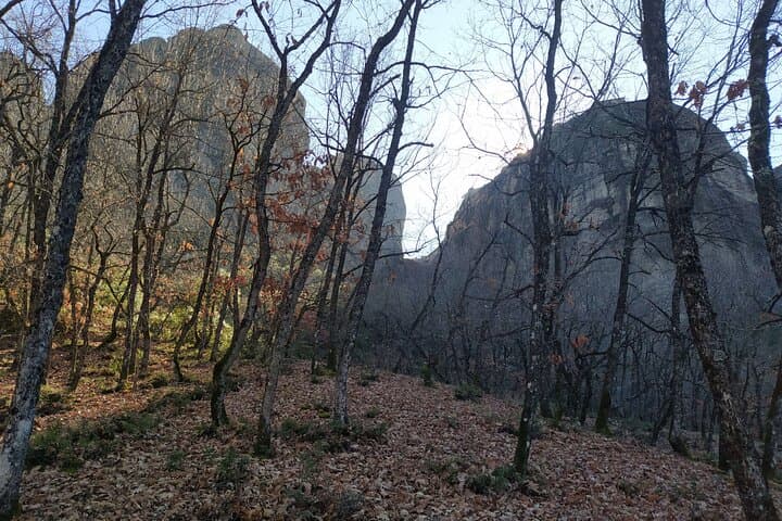 Meteora Hiking Tour: 1-Day Private Hike to Cliffside Monasteries from Kalambaka photo 3