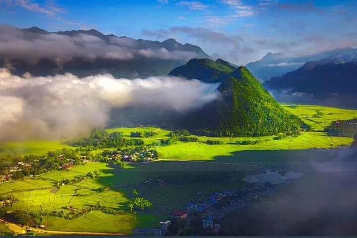Luxury Mai Chau Day Trip from Hanoi — Biking, Thung Khe Pass & Mo Luong Cave