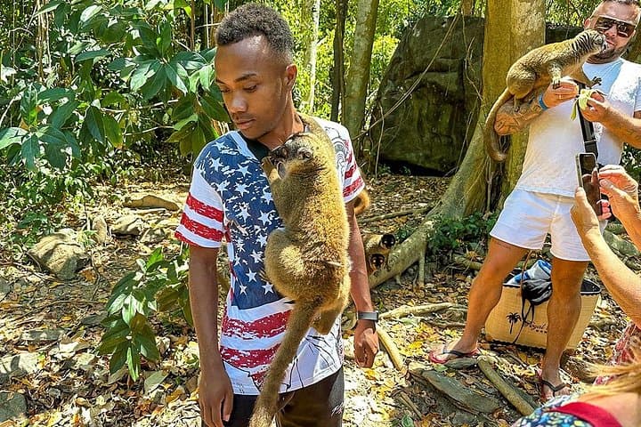 15-Day Madagascar Private Family Tour — Lemurs, Tsingy & Baobabs photo 5