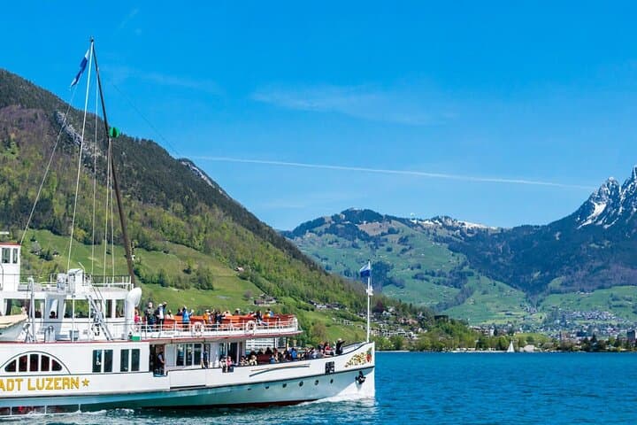 Instagrammable Lucerne Walking Tour: Capture Chapel Bridge & Old Town