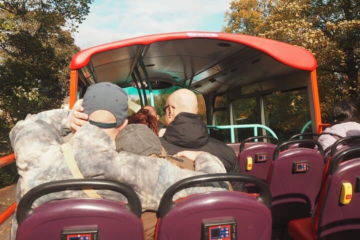 Edinburgh Hop-On Hop-Off Big Bus & Britannia Tour — 48-Hour Sightseeing Guide photo 4