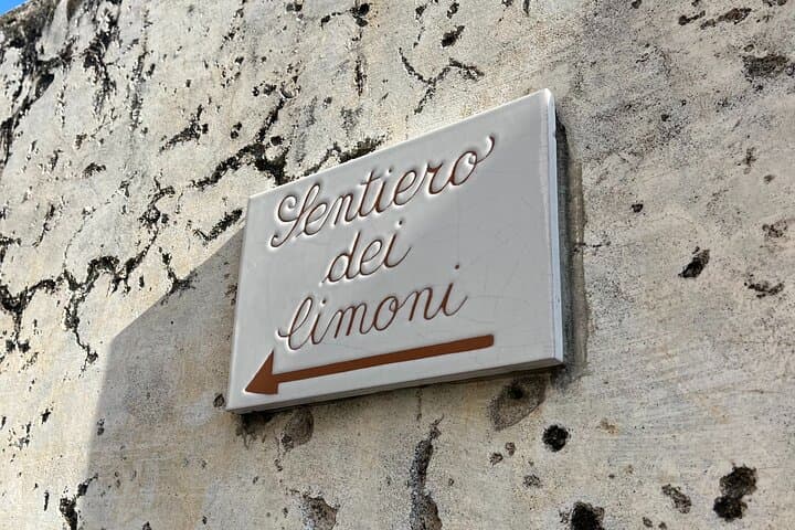 Amalfi Lemon Path: Sentiero dei Limoni Walk with Limoncello Tasting & Transfer photo 2