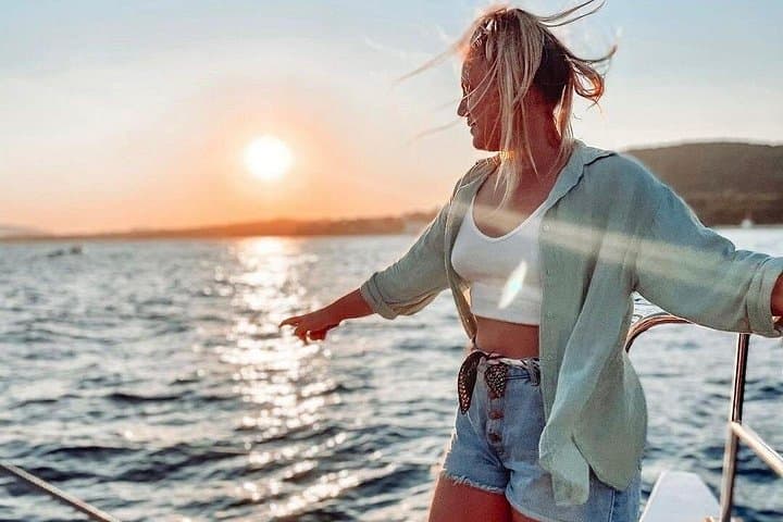 Sunset Catamaran Cruise Bay of Gandia — 90-Minute Mediterranean Cava Experience photo 3