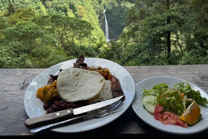 La Fortuna to San José Waterfall Transfer: Coffee, Wildlife & Scenic Stops photo 1