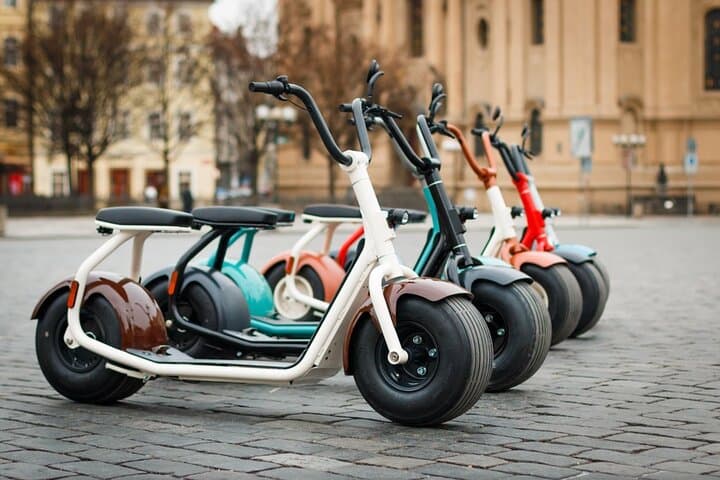Prague SCROOSER: Castle & Viewpoints Tour