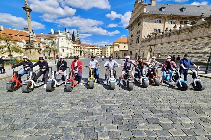Prague SCROOSER: Castle & Viewpoints Tour photo 5