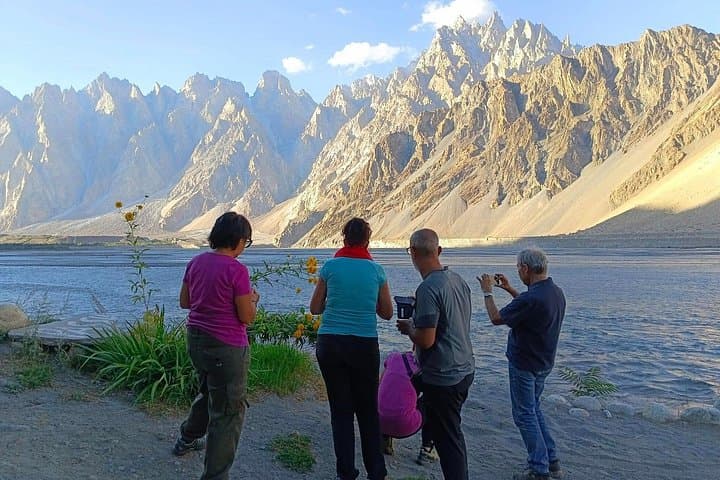 12-Day Hunza Valley Tour: Karakoram Highway, Khunjerab Pass & Hunza Highlights photo 2