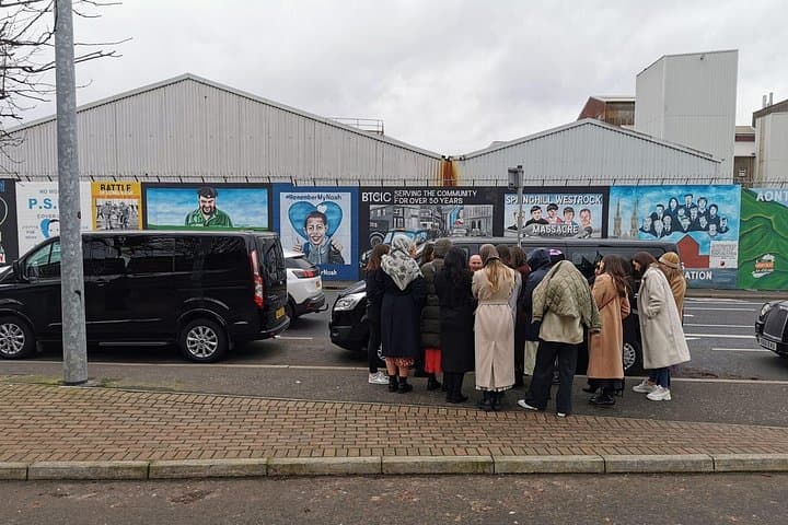 Belfast Ultimate 3-Hour Combi Tour — City Sights, Murals & Titanic Quarter photo 3
