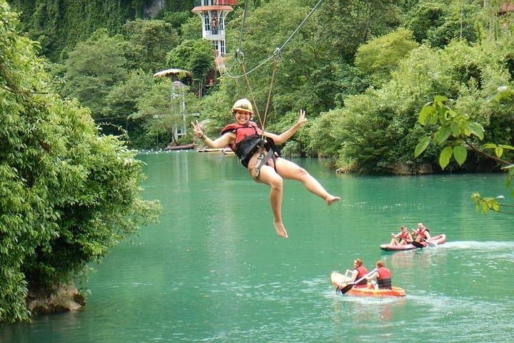 One-Day Phong Nha Cave Adventure: Paradise Cave, Dark Cave Zipline & Kayak photo 3
