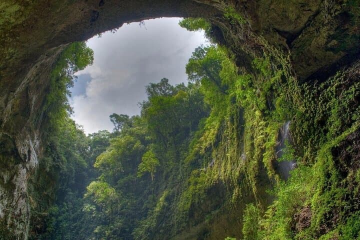 Hue to Paradise Cave: Day Tour to Asia's Longest Dry Cave photo 6