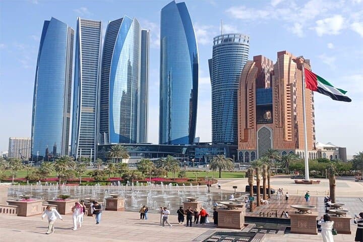 Abu Dhabi Full-Day Private City Tour — Sheikh Zayed Mosque, Corniche & Yas Island photo 5