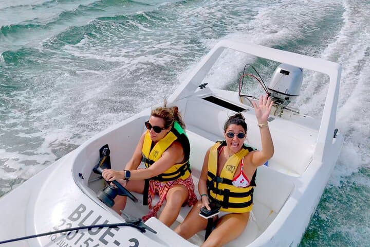 Drive a Speed Boat and Snorkel at Punta Nizuc, Cancun photo 2