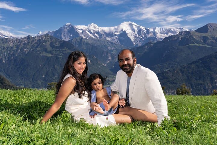 Private Phototour in Interlaken: Lake Brienz & Thun Photoshoot with a Pro photo 2