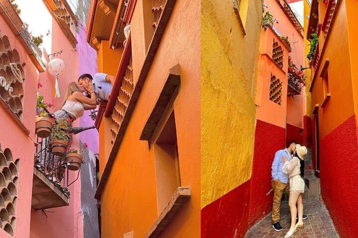 guanajuato-private-walking-tour-historic-city-walk photo 5