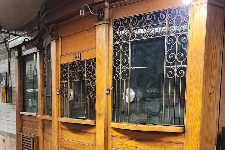 Unexpected Wall Street Walking Tour: Secrets of Lower Manhattan's Financial District photo 6