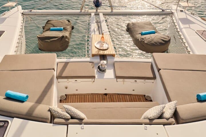 Dia Island Catamaran Cruise from Heraklion with Gourmet Cretan Lunch photo 2