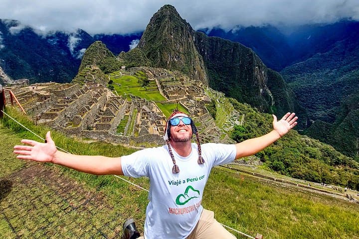 9-Day Peru Highlights: Lima to Machu Picchu & Lake Titicaca Tour photo 2