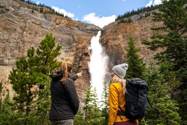 Banff Big 3 Day Tour: Moraine Lake, Lake Louise & Emerald Lake (with Takakkaw Falls) photo 4