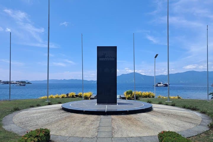 Explore Alotau's WWII Sites: 3-Hour Private Bus Tour from Cruise Port photo 3