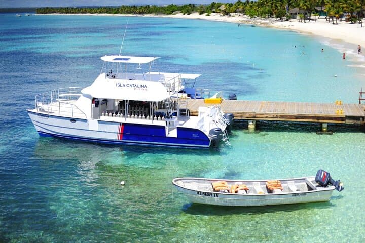 Catalina Island Catamaran: Snorkel The Wall and Beach BBQ from Punta Cana photo 5