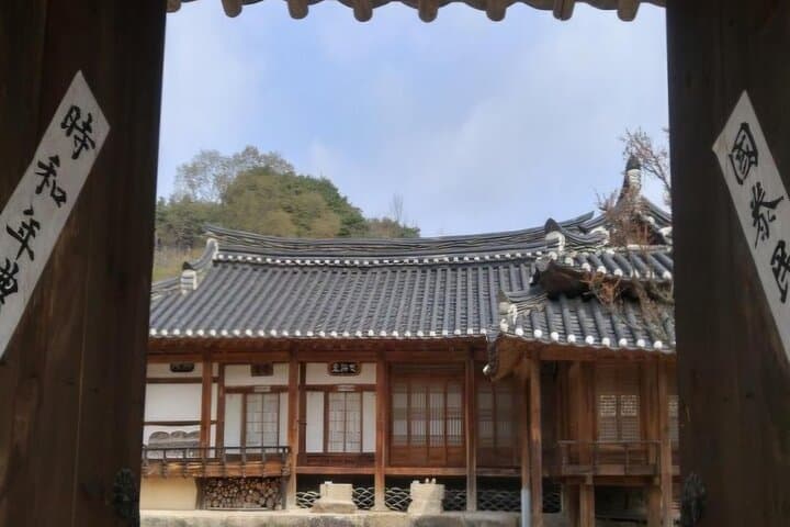 Busan Walking Food Tour — Live Like a Local in Dongnae photo 4