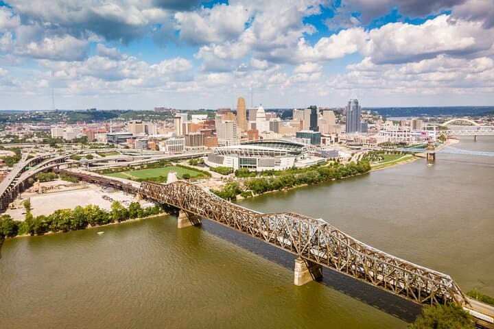 Cincinnati Scavenger Hunt: Self-Guided Urban Adventure & Photo Challenge photo 2