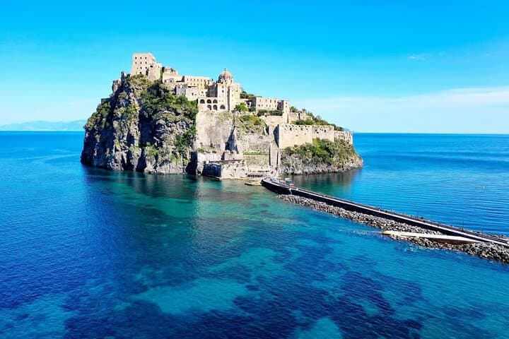 Aragonese Castle and Borgo di Celsa Tour: Historic Fortress Walk in Ischia photo 3