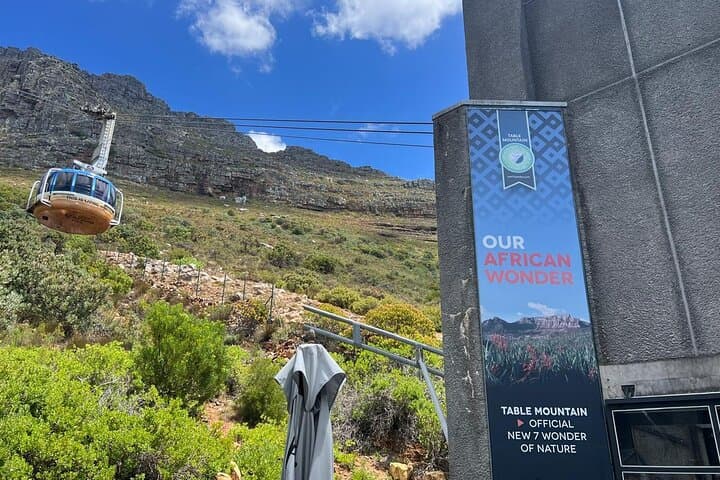 Cable Car to Table Mountain: Half-Day Bo-Kaap & Summit Experience
