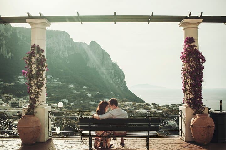 Private Photo Experience on Capri — Piazzetta to the Faraglioni photo 5