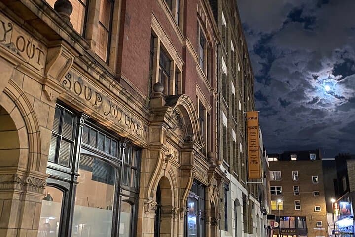 Jack the Ripper Tour by Russell Edwards - Whitechapel Walking Experience photo 5