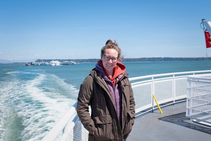 Vancouver Private Walking Tour & Seal Boat Cruise — Maritime History and Waterfront Wildlife photo 2