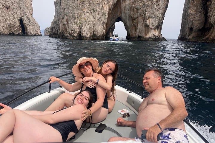 Private Capri and Positano Boat Tour from Sorrento — Full-Day Private Cruise photo 3