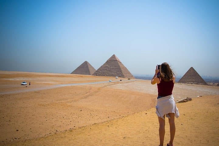 Full-Day Giza Pyramids, Egyptian Museum & Nile Dinner Cruise — Cairo Combo Tour photo 1