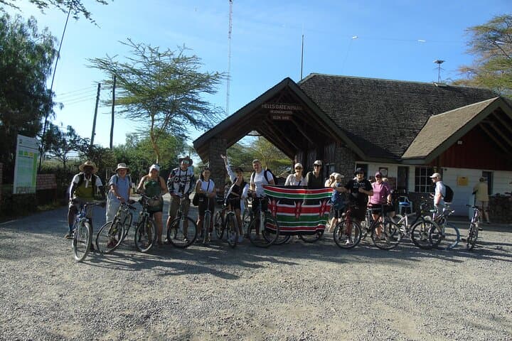 2-Day Lake Nakuru & Naivasha Safari — 1 Night Game Drive, Boat Ride & Crescent Island Walk