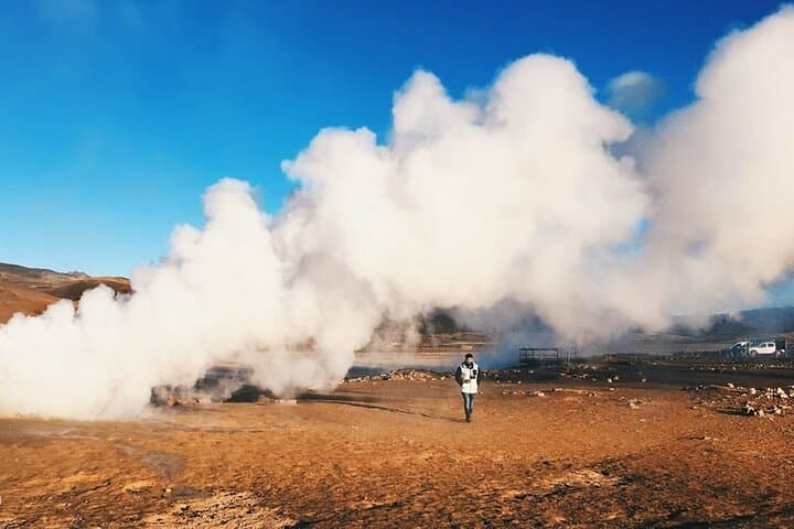 Golden Circle and Secret Lagoon Day Tour: Geysers, Gullfoss & a Soak in Geothermal Warmth photo 3