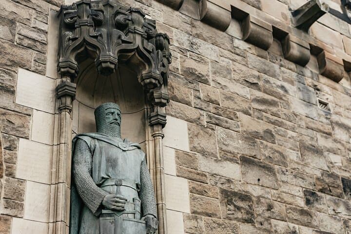 Edinburgh Castle Guided Highlights Tour — Tickets, Map & Expert Local Guide photo 5