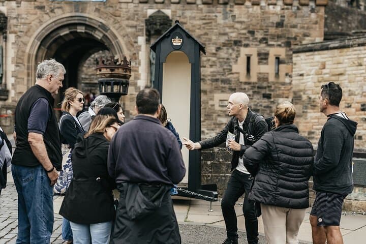 Edinburgh Castle Guided Highlights Tour — Tickets, Map & Expert Local Guide photo 4