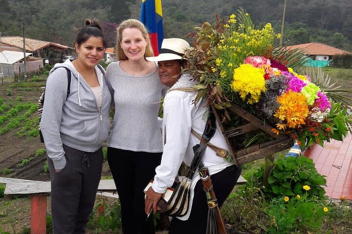 Silletas & Flower Farm Tour in Santa Elena — Medellín's Silletero Experience photo 5