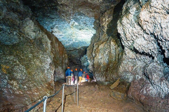Exploring Vatnshellir Lava Cave: Guided Tour on Snæfellsnes Peninsula