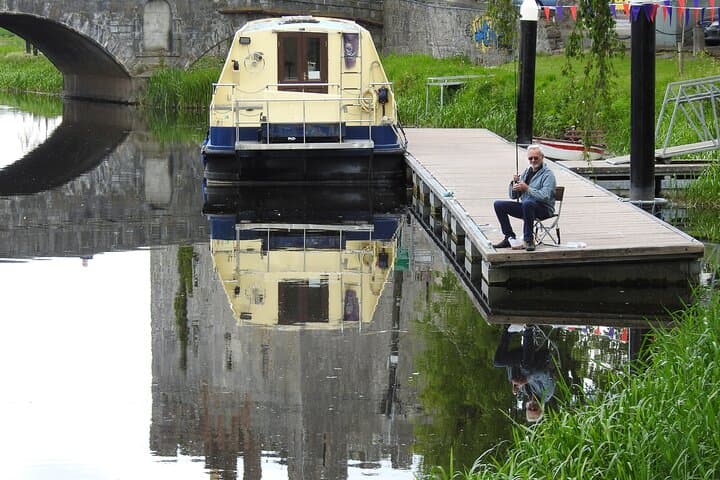 Athy Private Boat Tour on the River Barrow — Historic Lock Cruise photo 3
