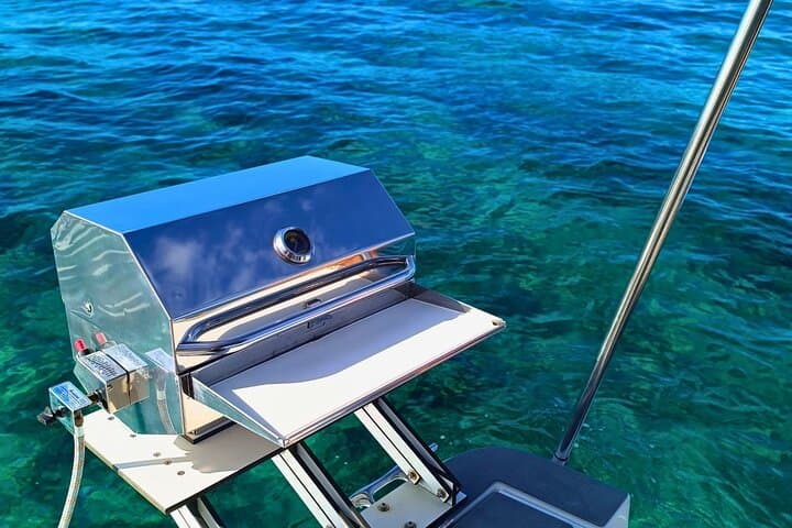 Private Yacht BBQ & Sunset Cruise to Papagayo Beaches, Lanzarote photo 5