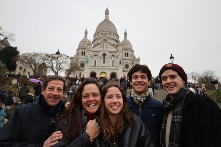 Full-Day Paris Van Tour with Pro Photoshoot — Eiffel, Louvre & Montmartre photo 6