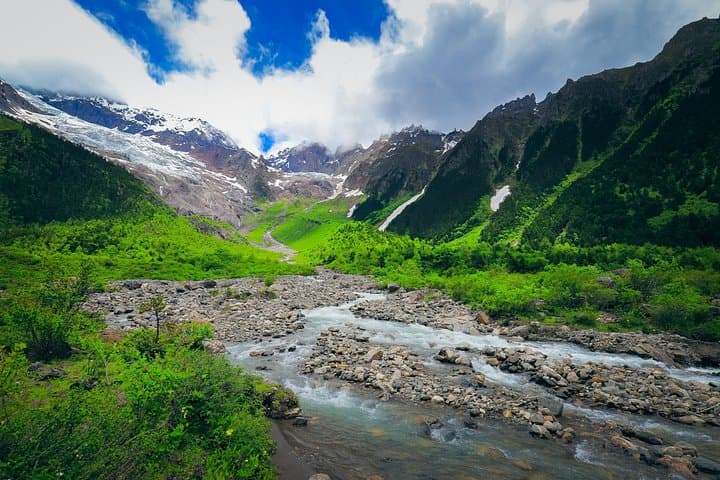 5-Day Yubeng Trek: Ice Lake, Sacred Waterfall & Meili Snow Mountain