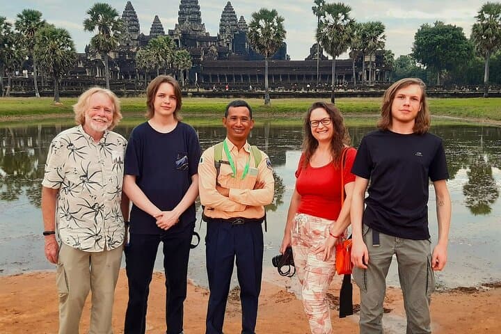 10-Day Cambodian Panoramic Overland Tour: Angkor, Battambang & Koh Rong
