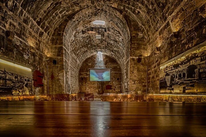 Heraklion Market and Cretaquarium Guided Tour – Skip-the-Line Marine & City Walk photo 3