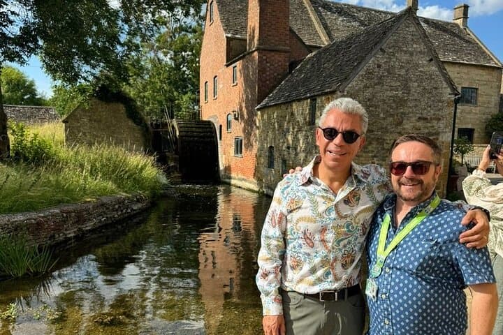 Private Cotswolds Self-Guided Tour with Chauffeur — Bibury, Bourton & Stow photo 4