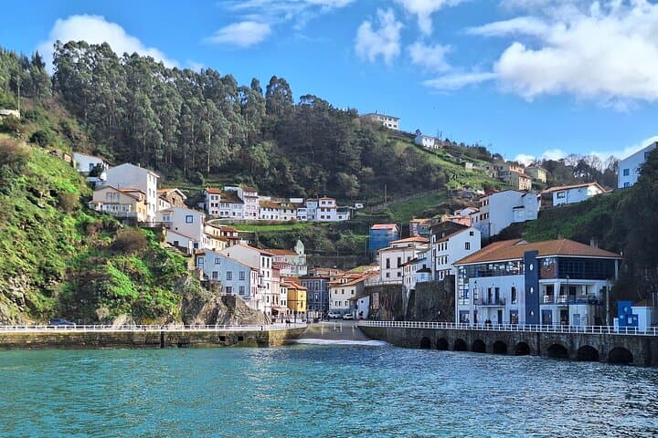 Cudillero, Avilés & Cabo Peñas Lighthouse: Half-Day Coastal Tour from Oviedo