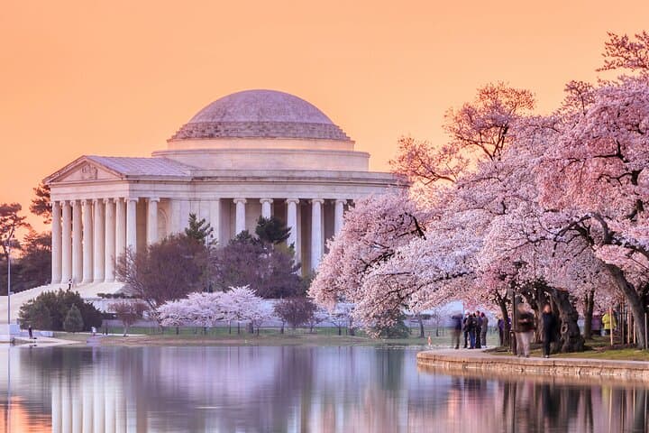 Discover Washington DC: Monument Tour with Potomac River Cruise and Insider Insights photo 3